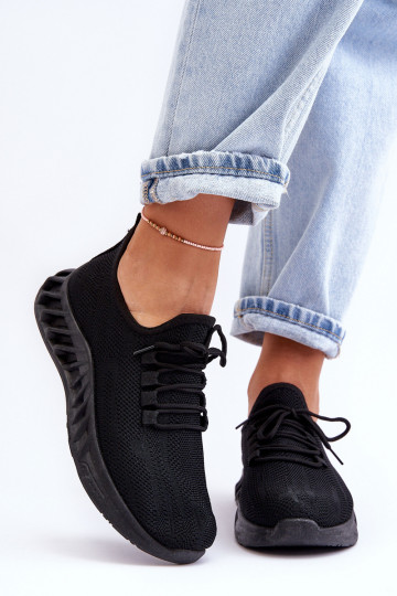 Femenino Un modelo convincente  Zapatillas modelo zapatos. de color negro Venett 2