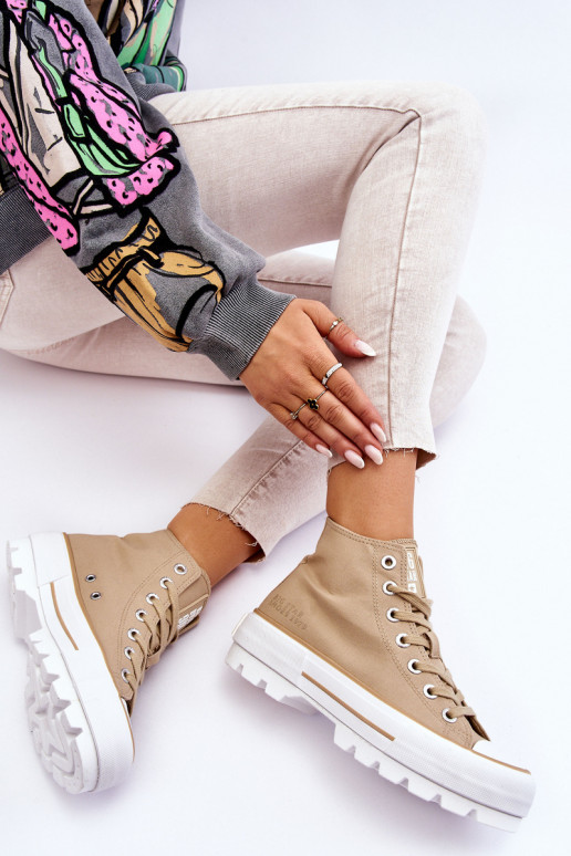 Alto  zapatos casuales con una plataforma Big Star LL274160 beige