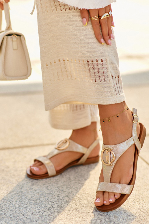 Sandalias planas para mujer. con adornos S.Barski KV27-051 color dorado