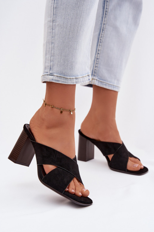 zapatillas de mujer con tacones de color negro Denessa