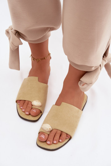 Zapatillas de mujer planas con elementos decorativos de ante de color amarillo Selavine 2