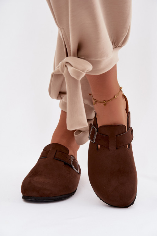 Zapatillas Zuecos Femenino con hebillas CzekoladoAe Delirisse
