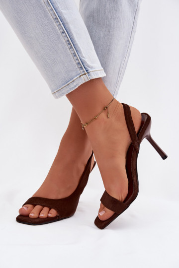Sandalias de mujer con tacones finosde gamuza ecológicau CzekoladoAe Calvoria 2