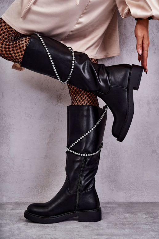 Femenino botas con hermosos detalles de color negro Finlay