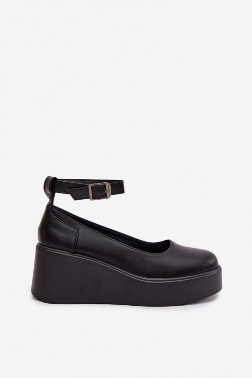 Zapatos de mujer color negro con plataforma y tiras Belvissa