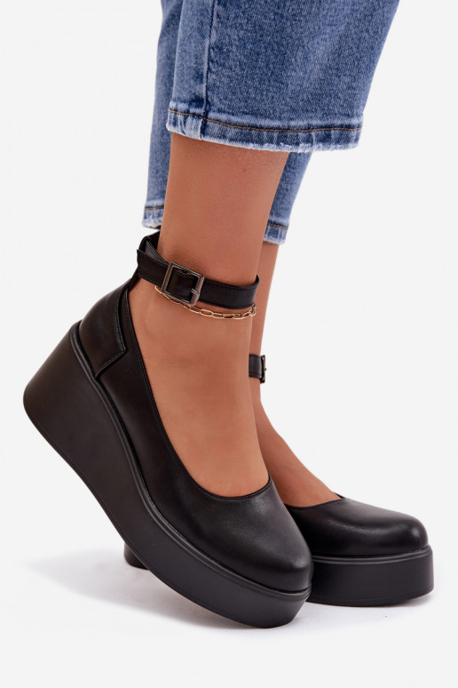 Zapatos de mujer color negro con plataforma y tiras Belvissa