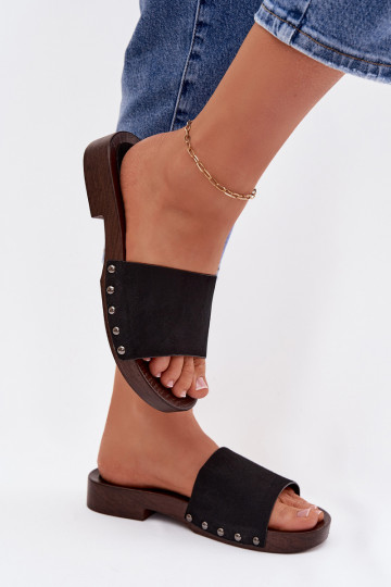 zapatillas de mujer con remaches con tacones anchos de color negro Amelvessa