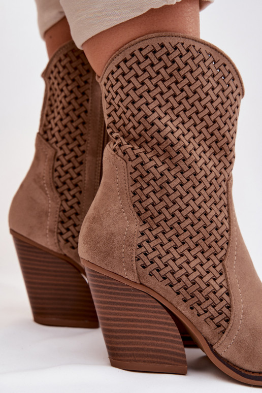 con elementos calados Botas de mujer beige Rivorina