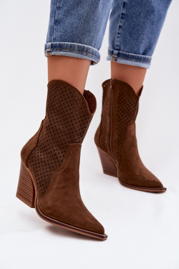 Botines de mujer con elementos calados color marrón Rivorina