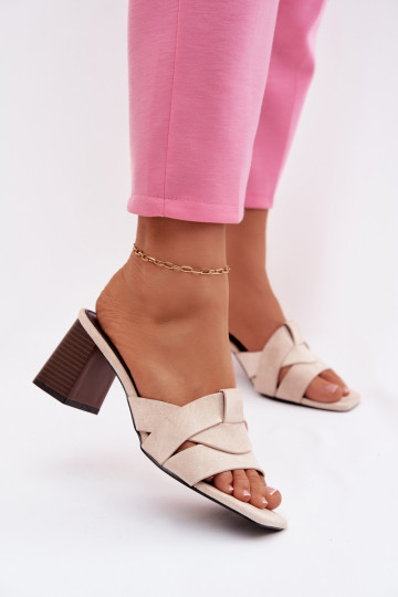 zapatillas de mujer con tacones con rayas de gamuza ecológicaoAe beige Corivelle