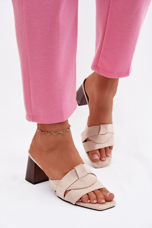 zapatillas de mujer con tacones con rayas de gamuza ecológicaoAe beige Corivelle