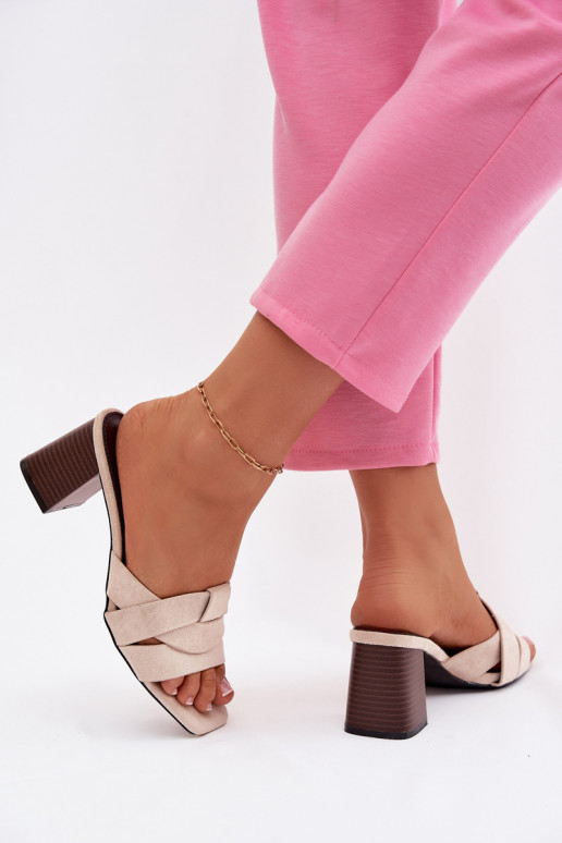 zapatillas de mujer con tacones con rayas de gamuza ecológicaoAe beige Corivelle