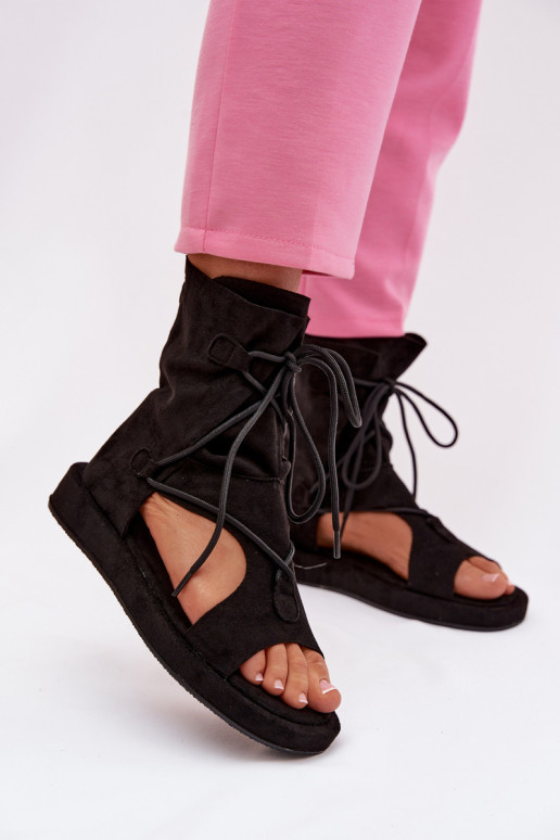 Sandalias de mujer de gamuza ecológicaoAe con una bota I ENiązaniem de color negro Ferlisse