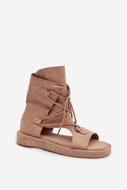 Sandalias de mujer de gamuza ecológicaoAe con una bota I ENiązaniem beige Ferlisse