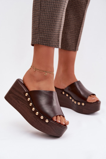 zapatillas de mujer en una cuña y plataforma Ze color doradomi Studs CzekoladoAe Farinelle 2