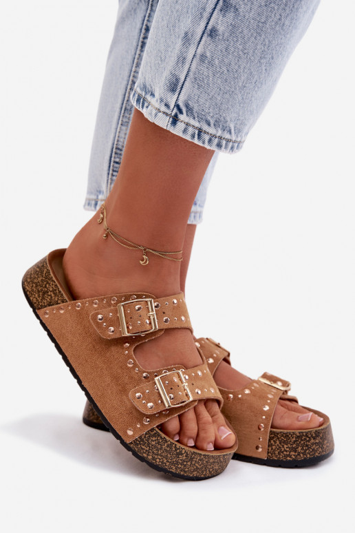 zapatillas de mujer Ze color doradomi con hebillasmi y sementales color marrón Tervina