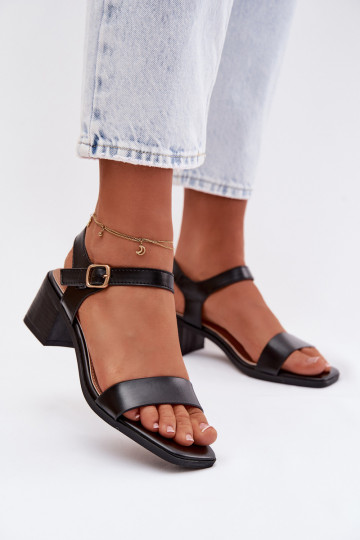 Sandalias de plataforma para mujer de piel sintética de color negro Sabela 2