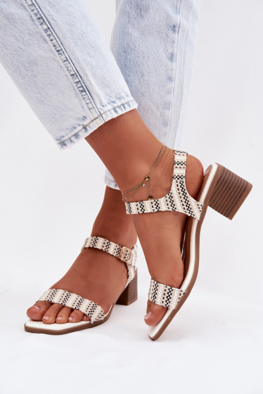 Sandalias de mujer reloj el color blanco Sabela