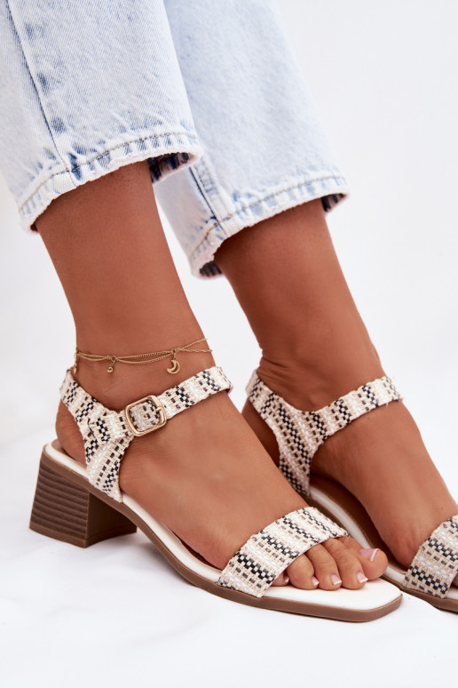 Sandalias de mujer reloj el color blanco Sabela