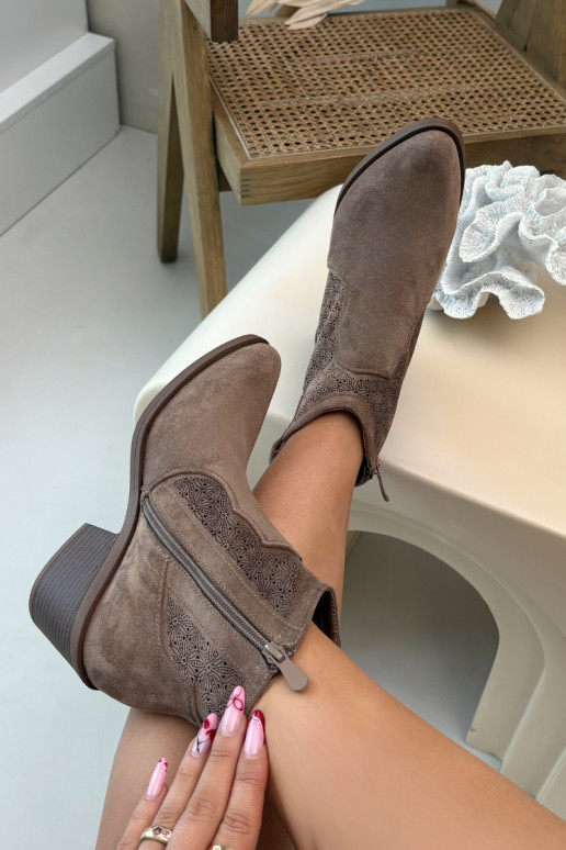 Botas caladas Femenino con tacones S.Barski HY61-8013 color marrón