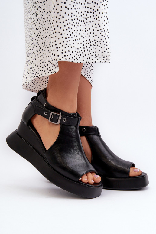 Sandalias de mujer con una plataforma I Koturnie de cuero ecológico de color negro Hloeli