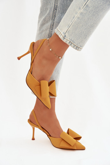 Zapatos de tacón amarillos con talones abiertos y lazo "Eklevia"