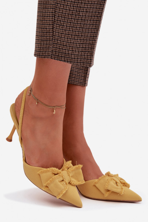 Sandalias de mujer con tacones finos con cintas color amarillo Hestia