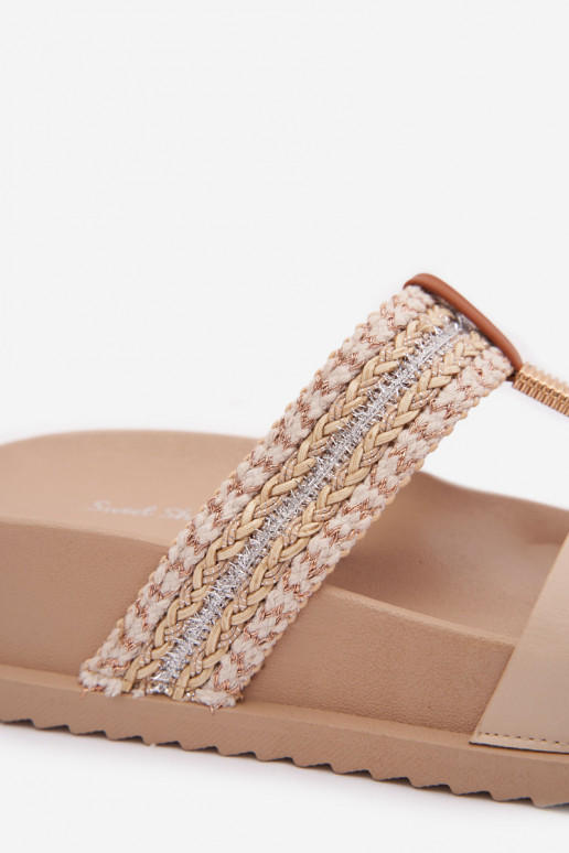 zapatillas de mujer con una plataforma con rayas I color doradom Detalem beige Tahlia