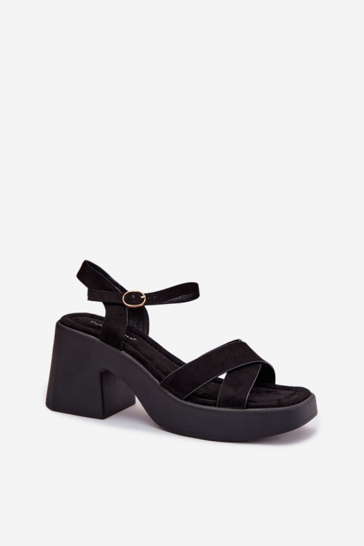 Sandalias de mujer En un poste enormede gamuza ecológicau de color negro Tereza