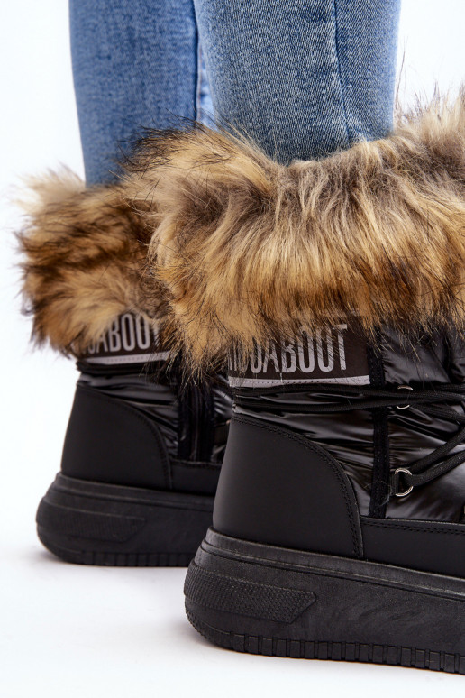 Botas de nieve Femenino con un abrigo de piel con una plataforma de color negro Activadobilla
