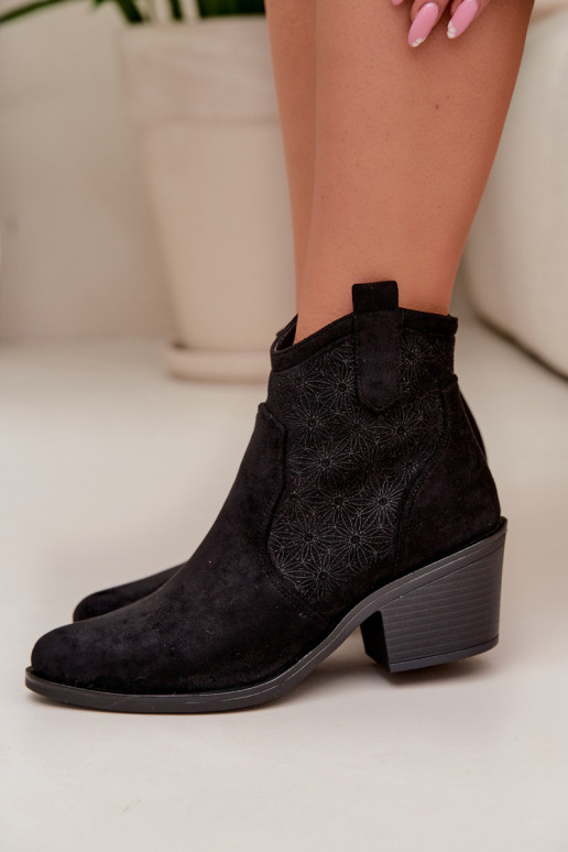 Botas caladas Femenino con tacones S.Barski HY61-8013 de color negro