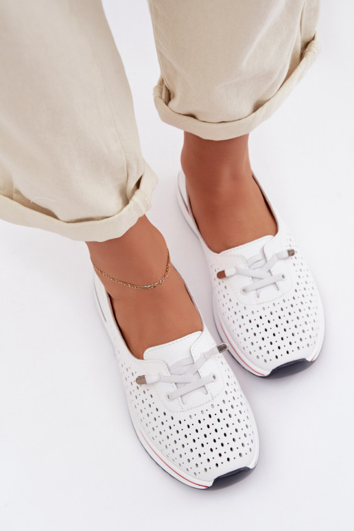 Piel con elementos calados zapatos Femenino S.Barski LR61-7044 el color blanco