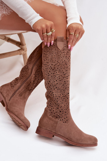 Botas altas de mujer con elementos de calados y tacones anchos S.Barski HY61-8023, color marrón