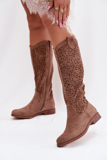 Botas altas de mujer con elementos de calados y tacones anchos S.Barski HY61-8023, color marrón 2