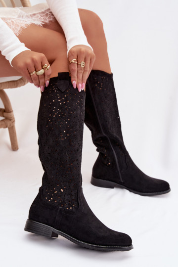 Botas altas de mujer con elementos de calados y tacones anchos S.Barski HY61-8023, color negro