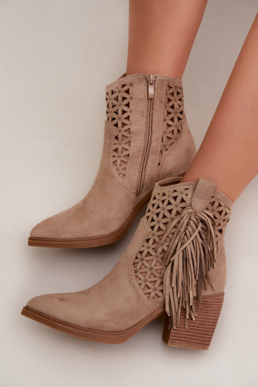 Botas caladas estilo vaquero Femenino con tacones con flecos beige Calissey