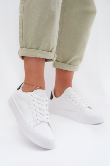 Zapatos deportivos para mujeres de cuero sintético Big Star TT274928 HI-POLY SYSTEM color blanco 2