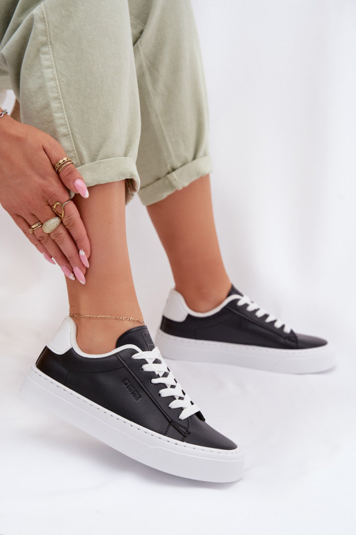 Zapatillas modelo zapatos. Femenino de cuero ecológico Big Star TT274927 HI-POLY SYSTEM de color negro