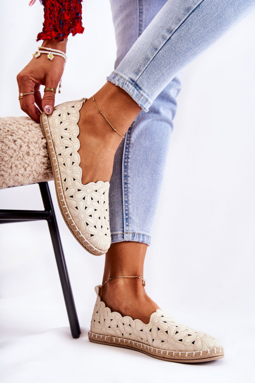 Femenino Un modelo convincente bailarinas con flores beige Vennice