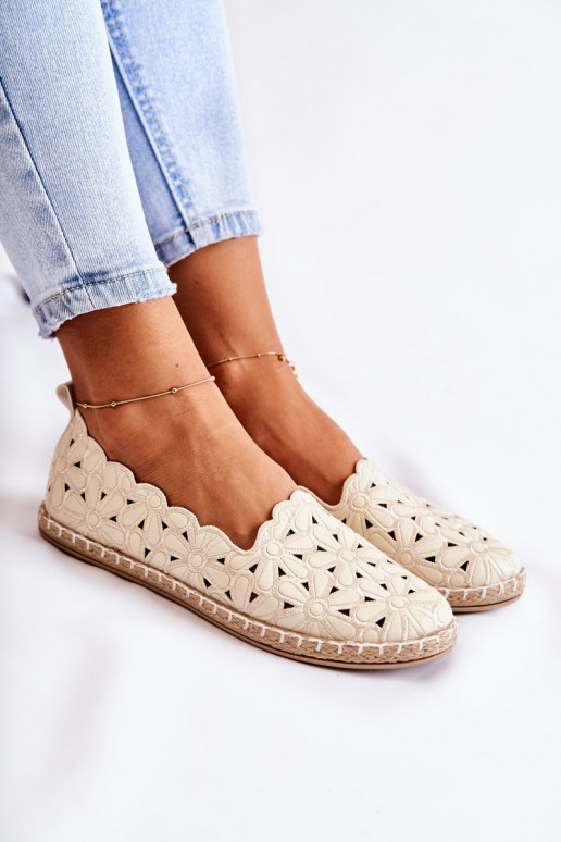 Femenino Un modelo convincente bailarinas con flores beige Vennice