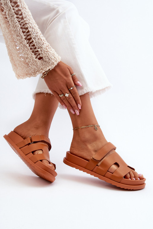 modelo clásico zapatillas de mujer color marrón Molie