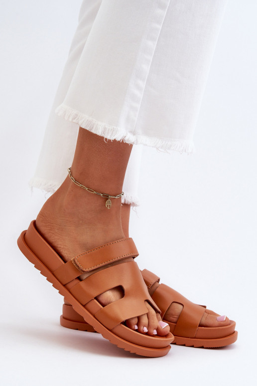 modelo clásico zapatillas de mujer color marrón Molie