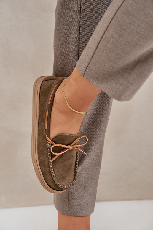 mocasines de mujer Sobre suela plana de color caqui Timannie