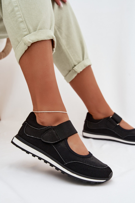 Zapatos estilo deportivo. Femenino con sujetadores adhesivos de color negro Aveliette