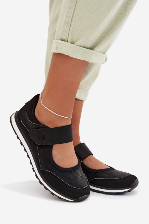 Zapatos estilo deportivo. Femenino con sujetadores adhesivos de color negro Aveliette