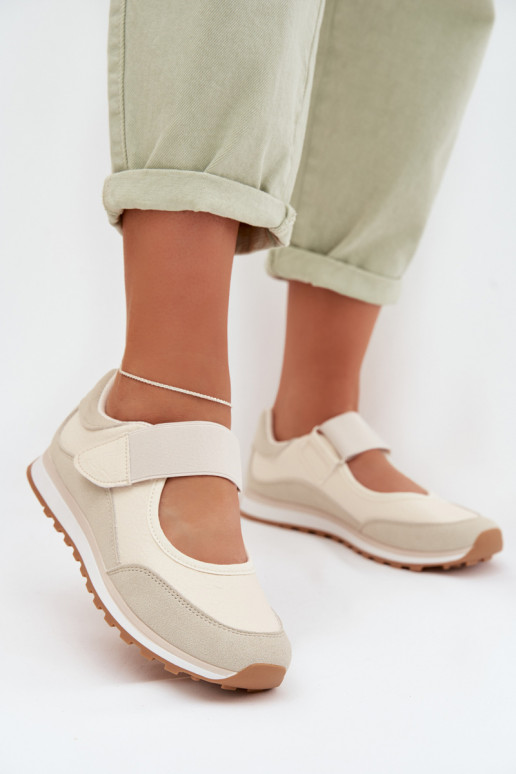 Zapatos estilo deportivo. Femenino con sujetadores adhesivos beige Aveliette