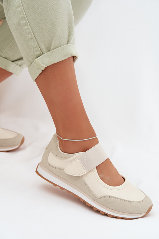 Zapatos estilo deportivo. Femenino con sujetadores adhesivos beige Aveliette