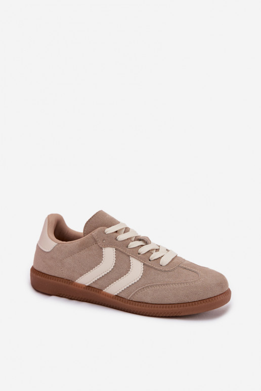 Zapatillas modelo zapatos. Femeninode gamuza ecológicau beige Jesavella