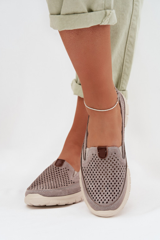 con elementos calados zapatosActivadoturalnego de gamuzau color gris Ravinette