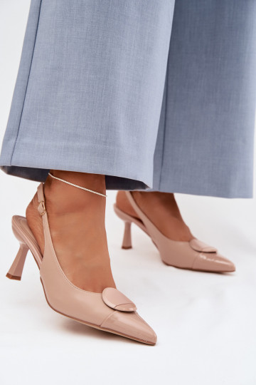 Sandalias color arena para mujer con tacones delgados y detalles decorativos Tai tuririae 2